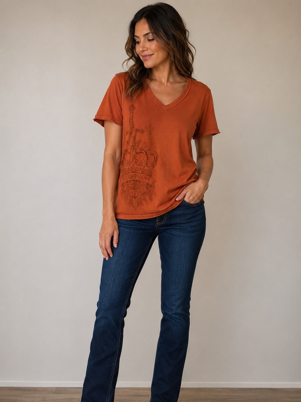 G by GUESS Women’s Rust Graphic V-Neck Top XL Studded Short Sleeve Shirt